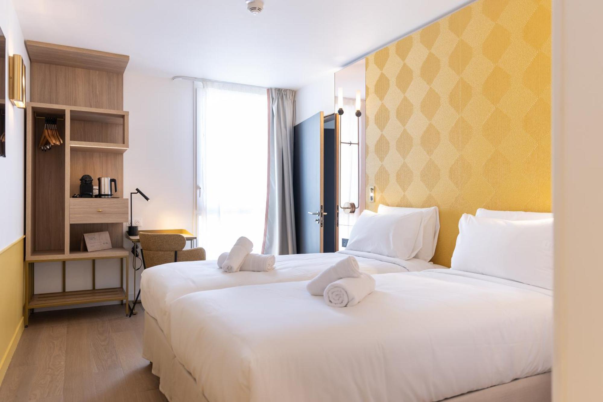 Hotel Kyriad Prestige Paris Asnieres Exterior photo