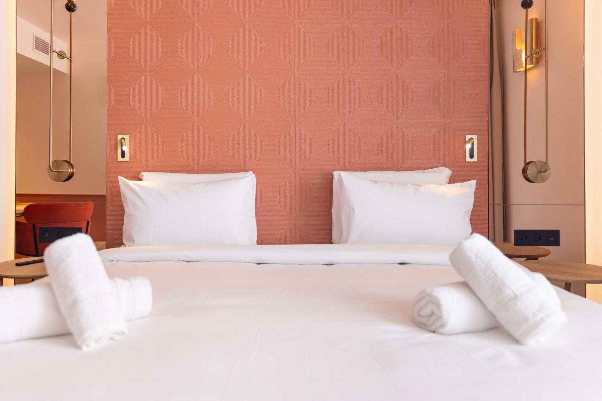 Hotel Kyriad Prestige Paris Asnieres Exterior photo